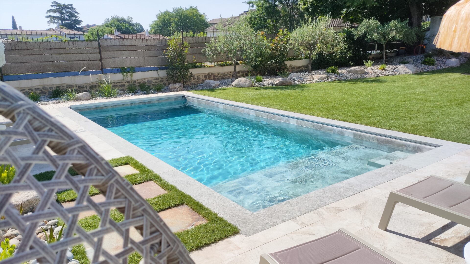 tons pastels sous le soleil_07 piscine Moussac