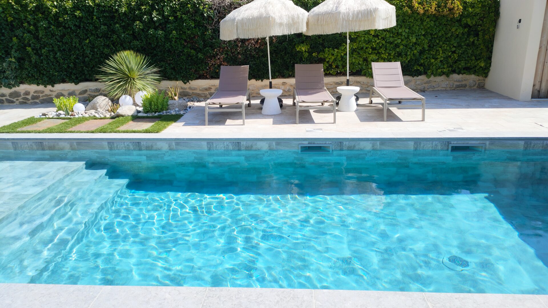 tons pastels sous le soleil_03 piscine Moussac
