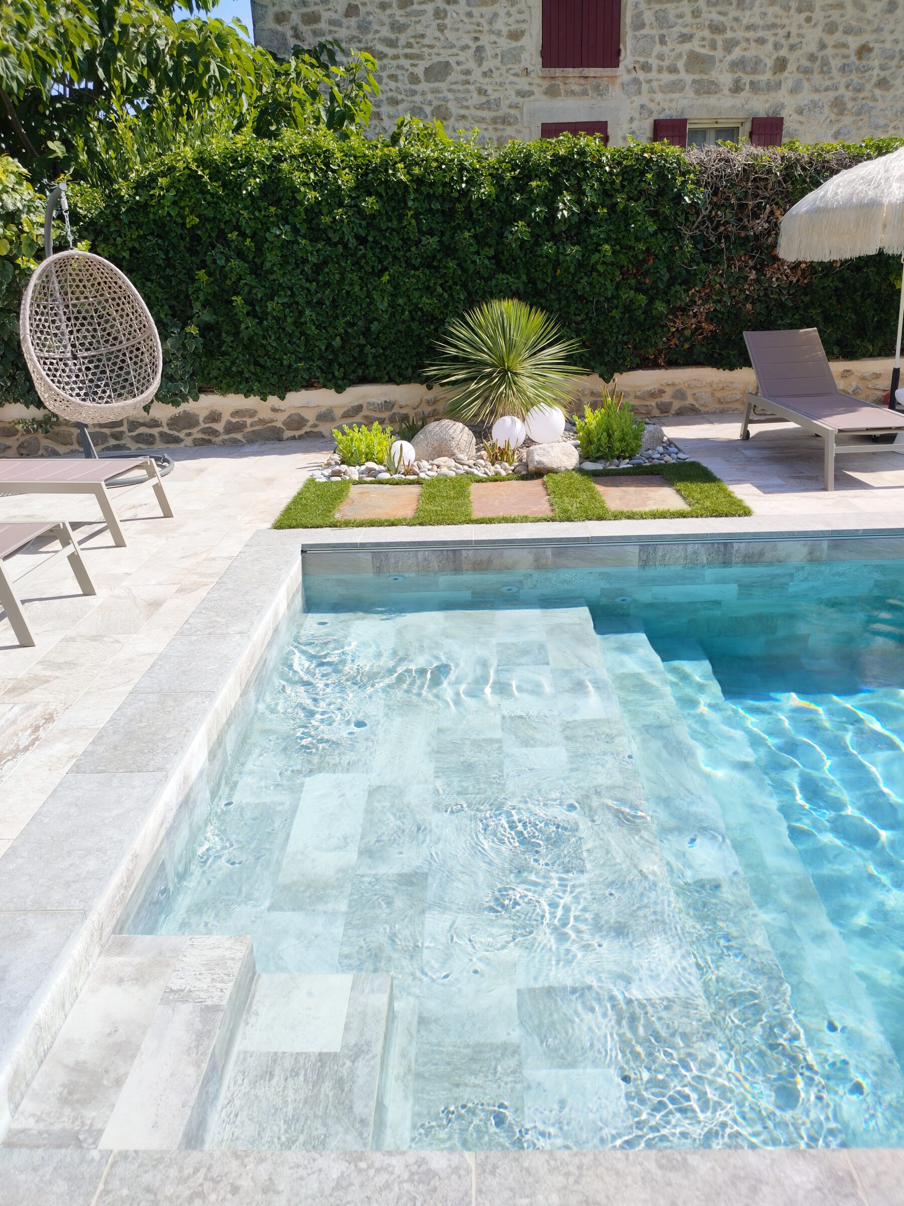 tons pastels sous le soleil_05 piscine Moussac