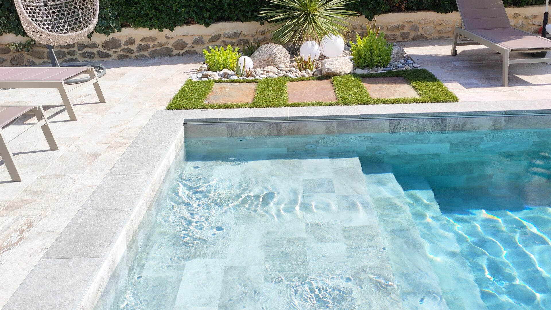 tons pastels sous le soleil_05 piscine Moussac