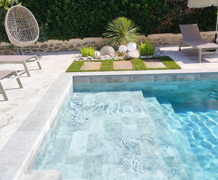 tons pastels sous le soleil_05 piscine Moussac